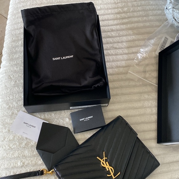 Saint Laurent New envelope pouch bag, clutch wristlet, YSL monogram - Picture 7 of 7